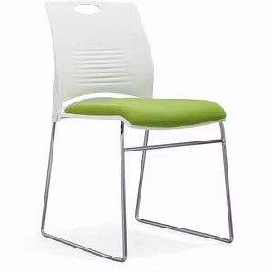 Chaise de salle à manger en plastique empilable et colorée à bas prix avec pieds en métal pour restaurant - Product Image 1