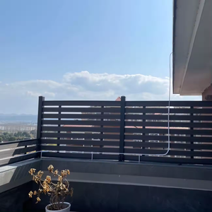 <span class=keywords><strong>Precio</strong></span> barato al aire libre Anti-viento Jardín Privacidad Wpc Valla 6 pies * 6 pies con <span class=keywords><strong>postes</strong></span> de aluminio - Product Image 5