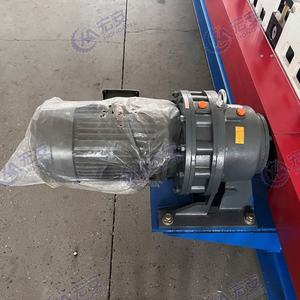 Máquina Automática CNC para Formar Marcos de Puertas en V con Control PLC, Construcción de Acero Inoxidable, Motor de Alta Potencia, Rodamientos Duraderos - Product Image 5