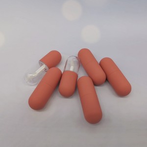4.5ml PETG Lip Gloss Ống dễ thương hình dạng viên nang rỗng màu hồng nhựa trang điểm bao bì cho son môi mỹ phẩm <span class=keywords><strong>container</strong></span> - Product Image 4