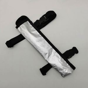 Ventilador de Mano Reflectante Grande de 33 cm (13 Pulgadas) con Funda, Accesorios para Fiestas Rave, Tela Brillante de Poliéster, Logotipo Personalizado, Portátil - Product Image 5