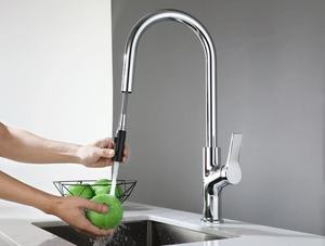 <span class=keywords><strong>Robinet</strong></span> de <span class=keywords><strong>cuisine</strong></span> OKIE Classic à poignée unique avec <span class=keywords><strong>douchette</strong></span> extractible, design rotatif à 360°, thermostat à bille de gravité - Product Image 3