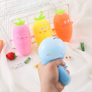 Cute Glowing Elastic <b>Squeeze</b> <b>Ball</b> Soft Rubber Vent <b>Ball</b> Hair-Effect for Kids 5-7 Years Kids' Favorite Glow-in-the-Dark Toy - Product Image 2