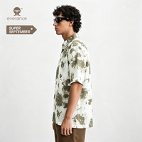 Chemise de camping blanche pour homme, imprimé délavé, coupe cubaine 145 cm, idéale pour l'été et les stations balnéaires