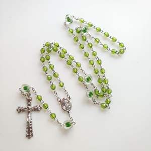 Perles de <span class=keywords><strong>chapelet</strong></span> en cristal vert Notre Dame de <span class=keywords><strong>Lourdes</strong></span> Médaillon Crucifix 6mm Collier de chapelets catholiques chrétiens perlés - Product Image 5