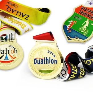 Medalla Deportiva Metálica 3D de Diseño Personalizado al por Mayor de Oneway, Trofeos Personalizados, Premio de Oro para Triatlón, Medalla de Duatlón - Product Image 5