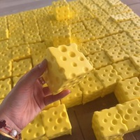 Livraison Rapide Vente en Gros Nouveauté Jouets Anti-stress en PU Géants en Forme de Fromage pour Enfants, pour Apaiser et Détendre