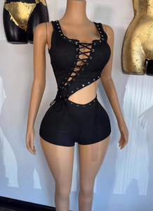 Conjunto de Mujer, Top Corto Elástico y Sexy sin Mangas con Tirantes, Shorts Irregulares por Encima de la Rodilla, Ropa Casual para Vacaciones - Product Image 5