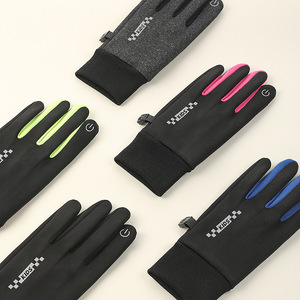 Gants d'hiver chauds pour enfants, hydrofuges, compatibles avec les écrans tactiles, en polaire, antidérapants, pour garçons et filles, pour l'extérieur, par temps froid, pour le cyclisme et le ski - Product Image 4
