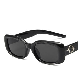 Été nouveau <span class=keywords><strong>internet</strong></span> célèbre <span class=keywords><strong>lunettes</strong></span> de soleil pour les femmes carré petit cadre <span class=keywords><strong>pas</strong></span> <span class=keywords><strong>cher</strong></span> UV400 <span class=keywords><strong>lunettes</strong></span> de soleil 2024 - Product Image 1
