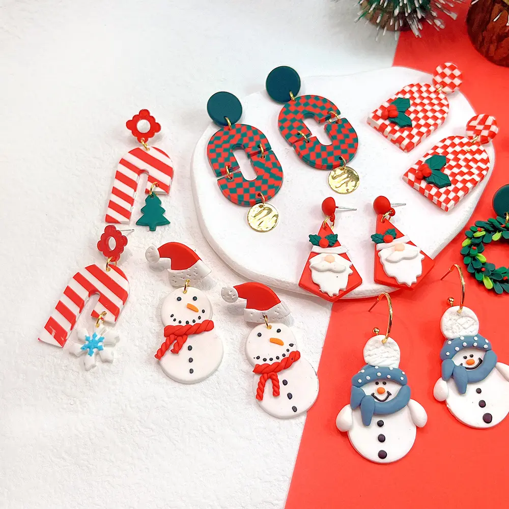 크리스마스 클레이 스터드 귀걸이 크리스마스 트리 산타 순록 눈사람 귀걸이 겨울 여자 보석 액세서리 생일 선물
