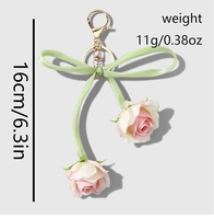 Groothandel handgemaakte kleine boeketjes bloemen met strikbandjes satijn zijden bloemen lint eeuwige rozen sleutelhanger tas telefoonhanger