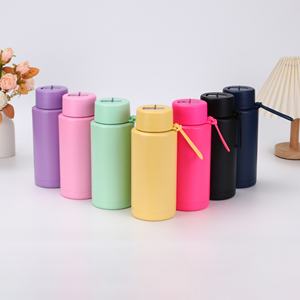 Offre Spéciale – Gourde de Sport Portable en Acier Inoxydable à Double Paroi avec Poignée en Silicone et Paille Intégrée - Product Image 3