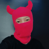 HZM-23297 Masque facial créatif avec cornes de diable amusantes, cagoule tricotée, masque de ski, chapeau à cornes, pour fêtes et usage quotidien