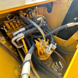 รถขุดตีนตะขาบมือสอง CAT320D2L คุณภาพสูงจากญี่ปุ่นแท้ ขนาด 20 ตัน บุ้งกี๋ 1 เมตร กำลัง 104 กิโลวัตต์ เหมาะสำหรับงานก่อสร้าง - Product Image 4