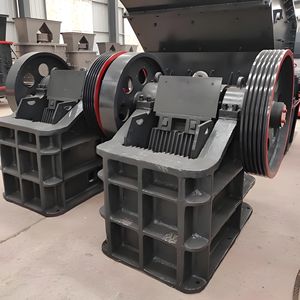 Sistema Profesional de Trituradora de Mandíbulas Hidráulica para Concreto - Trituradora de Mandíbulas de Mayor Capacidad con <span class=keywords><strong>Mecanismo</strong></span> de Alimentación Automática - Product Image 2