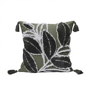 Coussins <span class=keywords><strong>d</strong></span>écoratifs brodés à <span class=keywords><strong>la</strong></span> main en tissu de coton avec pompons et fil épais – Style moderne et épuré pour canapé - Product Image 4