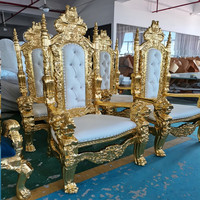 Trônes modernes blancs style Roi et Reine, faits à la main, pour la location de mariages, salons, villas, événements, banquets et ateliers