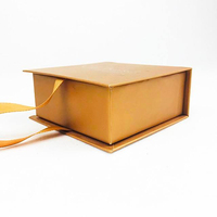 Weiße Hartkarton-Versandboxen - Faltbare Blanko-Versandboxen mit Vierfarbdruck, Matter Laminierung und Flugzeugform für Individuelle Gestaltung