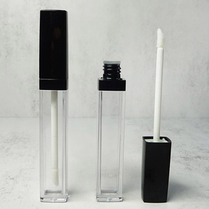 Emballage cosmétique carré OEM en gros, tubes à rouge à lèvres en plastique de 7,5 ml, contenants vides pour teinture à lèvres, logo personnalisé, bouchon à vis - Product Image 5