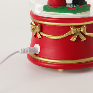 Vendita calda <span class=keywords><strong>principe</strong></span> e albero di natale cilindrico <span class=keywords><strong>rosso</strong></span> Base resina globo di neve con musica e funzione di nevicata automatica - Product Image 5