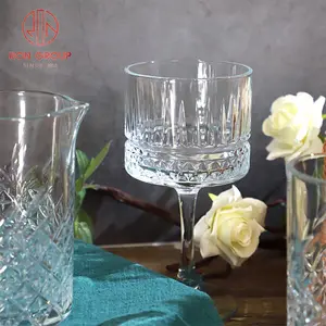 Bella tazza di acqua potabile bianca per whisky in vetro rosso senza piombo con diamante goffrato Vintage per bicchieri da vino in cristallo per eventi di nozze