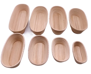 Outil essentiel d'épreuvage en rotin naturel pour <span class=keywords><strong>pain</strong></span> <span class=keywords><strong>au</strong></span> <span class=keywords><strong>levain</strong></span> ovale pour la pâtisserie Banneton Basket Baker's Must-Have - Product Image 1