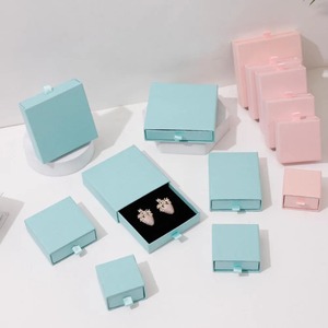 Caja <span class=keywords><strong>de</strong></span> Joyería <span class=keywords><strong>de</strong></span> Alta Gama con Cajón Deslizable y Logotipo Personalizado <span class=keywords><strong>para</strong></span> Anillos, Collares y Pendientes, Caja <span class=keywords><strong>de</strong></span> Regalo <span class=keywords><strong>de</strong></span> Papel <span class=keywords><strong>de</strong></span> Lujo - Product Image 4