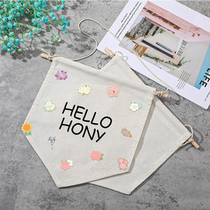 لافتة قماشية فارغة مخصصة مع شرابات أنيقة قاعدة سادة مثالية للتجميل تصنعها بنفسك معلقة على الحائط الفريدة للاحتفال - Product Image 6