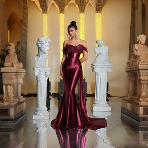 Lussuoso Abito Rosso Vino Taglie Forti con Spalle Scoperte, Vestito con Decorazioni Floreali 3D e Perle per Serate Eleganti e Sensuali - Product Image 2