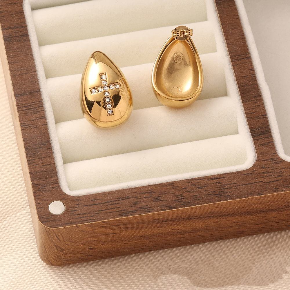 ต่างหูทอง