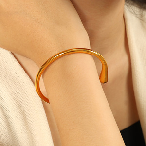 Women's Geometric Titanium Steel <b>Bangle</b> Gold <b>Silver</b> Electroplated Jewelry Gift <b>Bracelet</b> - Product Image 4