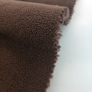 Горячая Распродажа, китайский производитель, высокое качество, 100% полиэстер, кудрявые плюшевые искусственные меховые ткани для одежды, обуви - Product Image 4