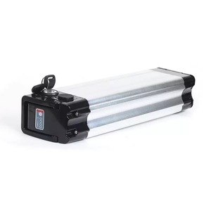 Paquete de Batería de Iones de Litio de 48V 15Ah para Portaequipajes Trasero de Bicicleta Eléctrica, Batería Recargable para E-bike con Pantalla LED BMS y Bloqueo con Llave - Product Image 1