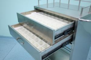 RVS hoogwaardig ziekenhuis meubilair medische <span class=keywords><strong>trolley</strong></span> kar apotheek bezorgwagen 4 stille wielen 100 lb draagvermogen - Product Image 4