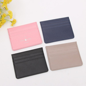 Le fabricant propose une variété de porte-cartes en PU avec logo personnalisé, y compris des porte-cartes d'identité, de permis de conduire et de cartes de crédit. - Product Image 2