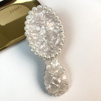Brosse à cheveux en acétate YHJ élégante et créative avec bordure en dentelle, motif personnalisé en forme de cœur en perles, brosse pour femme/fille de haute qualité