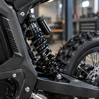 Moto électrique tout-terrain pour adultes avec freins de 240 mm, puissance de pointe de 26 kW et couple de 700 Nm, idéale pour les sentiers