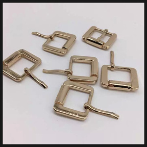 Hebilla de metal con pasador de 1.4x1.1 cm, duradera, para zapatos, ropa y bolsos - Product Image 4