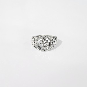 Anillo de Plata de Ley 925 Hecho a Mano, Anillo Sencillo y Hermoso con Piedras Preciosas, Ajustable, al Mejor Precio - Product Image 1