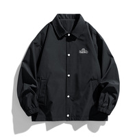 Haute qualité simple boutonnage fermeture hommes Nylon coupe-vent veste nouvelle conception entraîneurs veste pour printemps cyclisme en gros