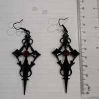 Collier de Vampire à croix pointue noire, bijoux gothiques, collier de déclaration, pendentif de croix de poignard, collier gothique cadeau