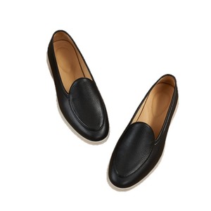 รองเท้าลำลองทำมือจากอังกฤษ รองเท้าผู้ชายแบบแบน รองเท้าลำลองหนังแท้ สวมใส่สบายและกันลื่น - Product Image 5