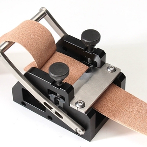 Écharneur de Cuir Fait Main pour DIY Ceinture Outil d'Amincissement et de Refendage du Cuir - Product Image 1