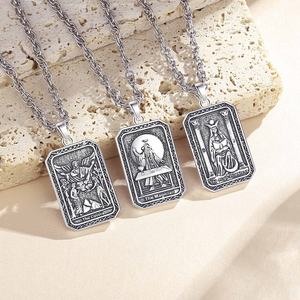 Vintage gótico hip-hop místico declaración joyería cobre plateado la Alta Sacerdotisa Tarot colgante collar para hombres y mujeres - Product Image 3