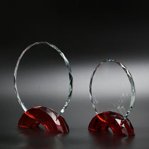 Premio de trofeo de cristal en blanco de forma redonda con base de color Grabado con láser Disponible Premios de trofeo de cristal de sublimación - Product Image 3