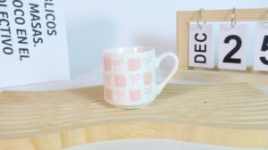 Tasse à eau en céramique nordique personnalisée à succès, tasse à thé en <span class=keywords><strong>porcelaine</strong></span> sérigraphiée, tasse à café en céramique avec logo personnalisé brillant - Product Image 2