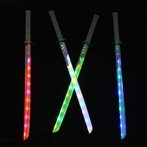 Éxito de Ventas Transfronterizo: Nueva Espada Luminosa con Luces con Sensor de Gravedad y Música, Juguete de Plástico, Juguete Luminoso - Product Image 2