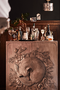 Buffet en bois massif sculpté à la main avec motif floral complexe, style mi-siècle, meuble de rangement d'appoint - Product Image 4