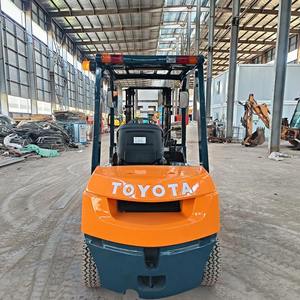 Pengiriman Gratis Forklift Diesel Toyota 2.5Ton 3Ton 3.5Ton 5Ton 4X4 4WD Diesel Outdoor Semua Medan Kasar 3 Stage Mast Off Road - Product Image 2